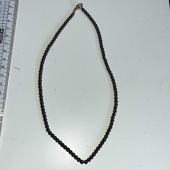 Black pearl necklace - Picture 1 of 3